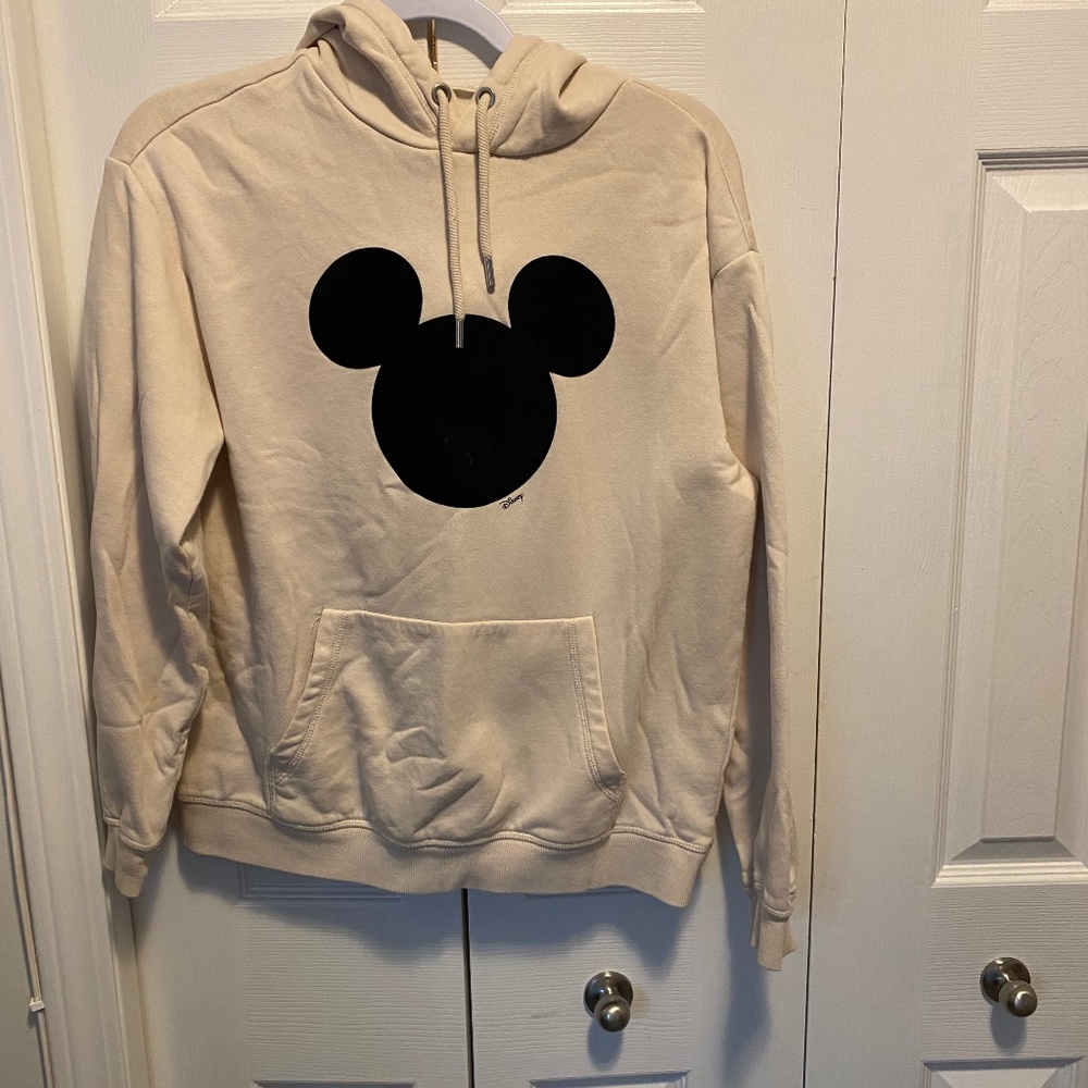 Women’s Size XS Mickey Mouse hoddie